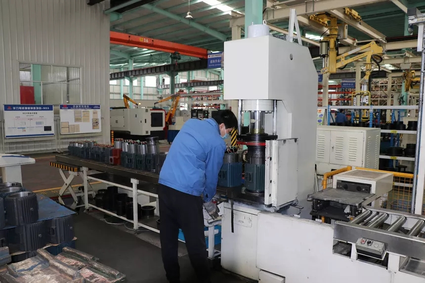 眾志成城共抗疫情:華力電機(jī)在行動